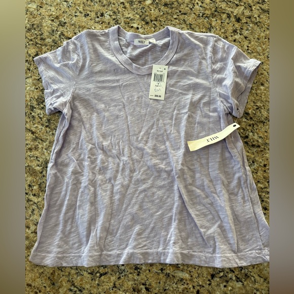 NWT Women’s WILT Baby Fit Shrunken Crew Short Sleeve Tee LILIES size SMALL - Picture 1 of 3